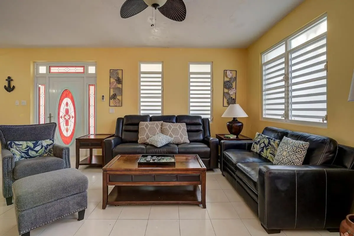 Villa Del Enseuno- Pristine View And Infinity Pool Luquillo